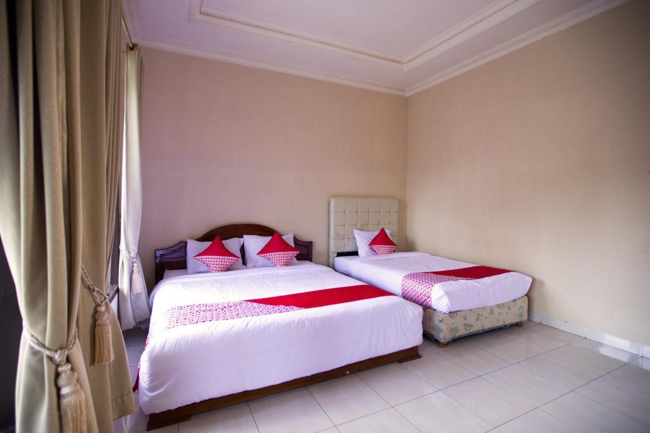 Oyo 3207 Hotel Gracia Bandar Lampung Exterior photo